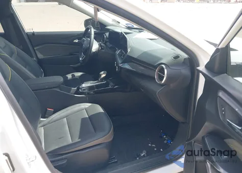 2024 Chevrolet Trax Fwd Activ z USA, uszkodzony, nr VIN KL77LKE23RC083587